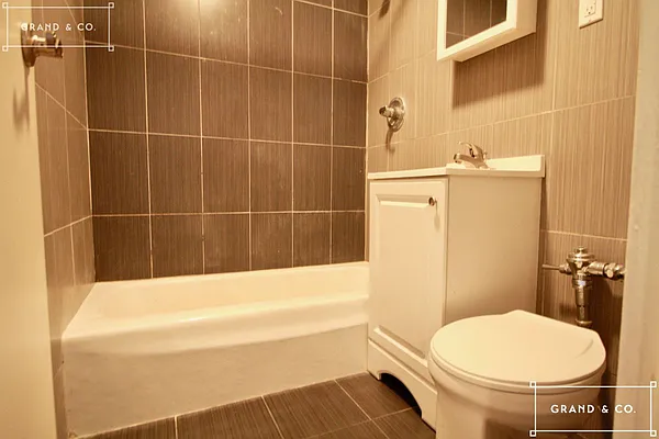 Rented by Grand & Co. | media 25