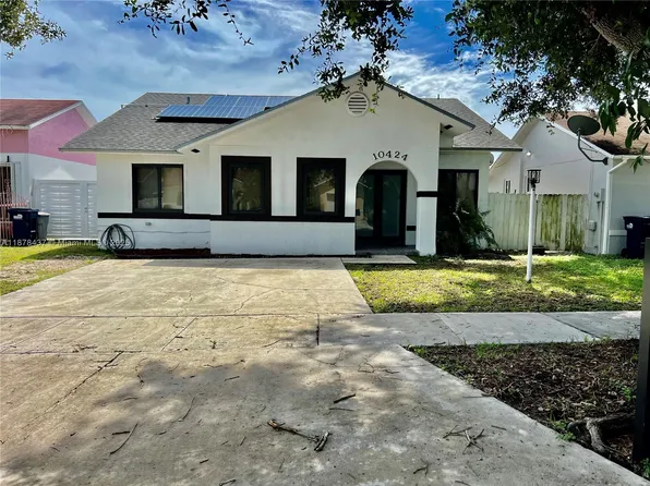10424 SW 210th Ter, Cutler Bay, FL 33189