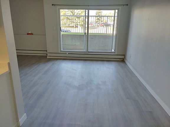 4th image of 16425 109th St NW #109