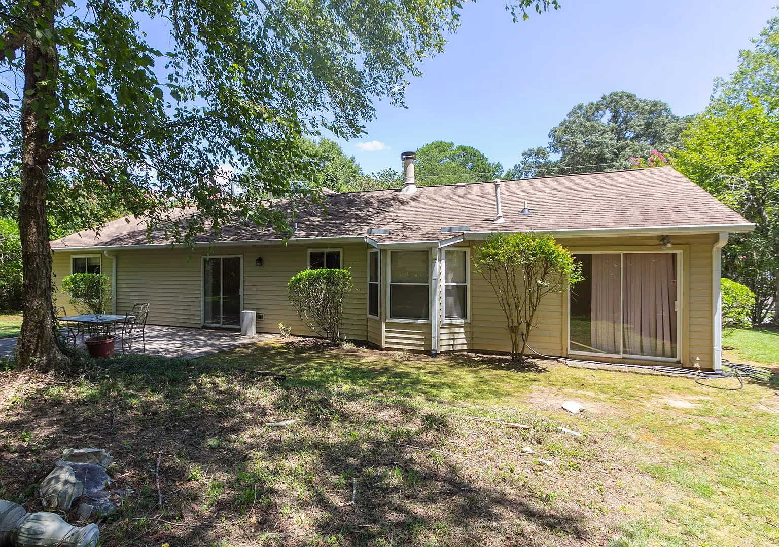 Coming Soon - 3 Bedroom 2 Bathroom Ranch — Photo 3