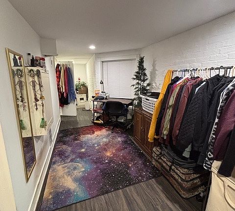 3rd image of 1036 N Marshfield Ave #2F