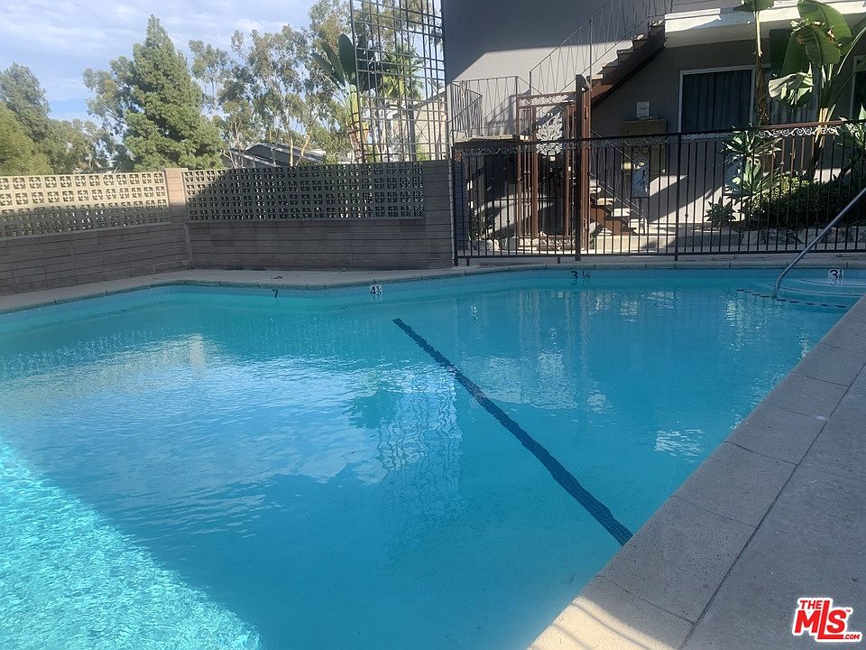 1st image of 4767 Don Zarembo Dr #6