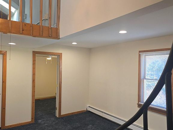 5th image of 425 Piermont Ave #2