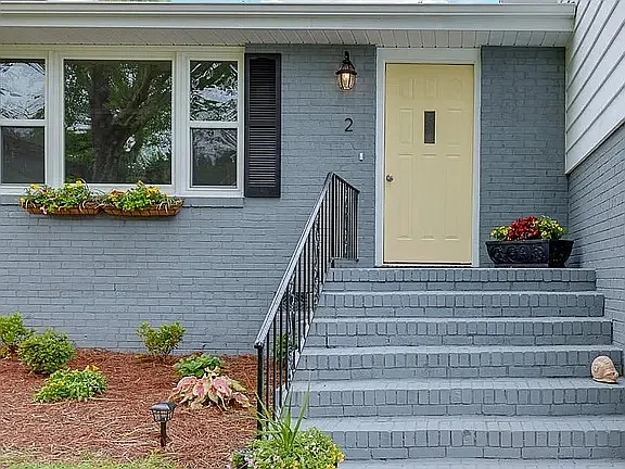 2 McKinney Rd — Photo 2