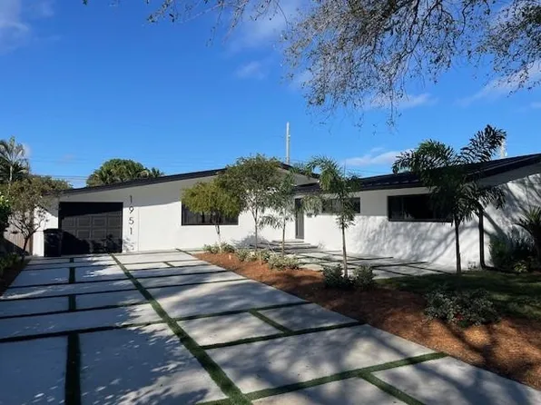 1951 NE 28th Court, Lighthouse Point, FL 33064