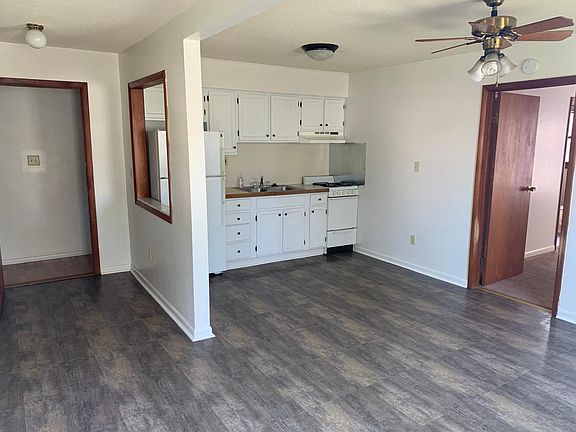2nd image of 28025 Center St #B