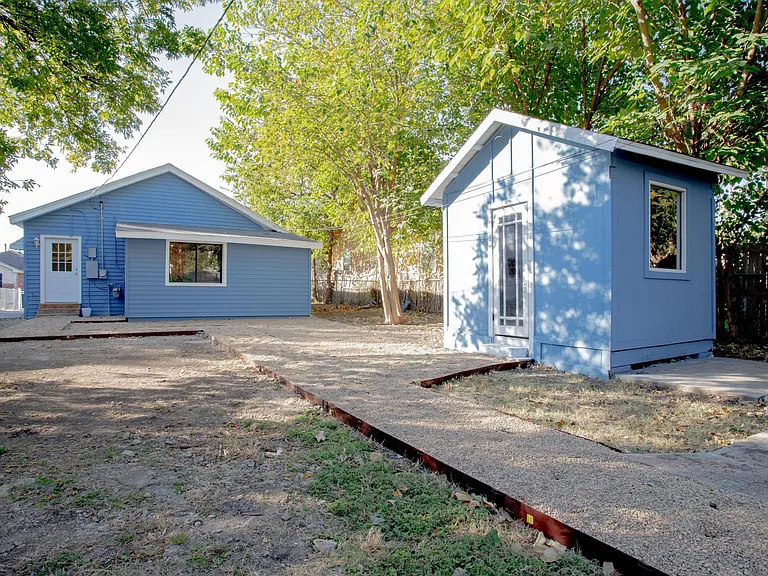 2855 Sharon St — Photo 15
