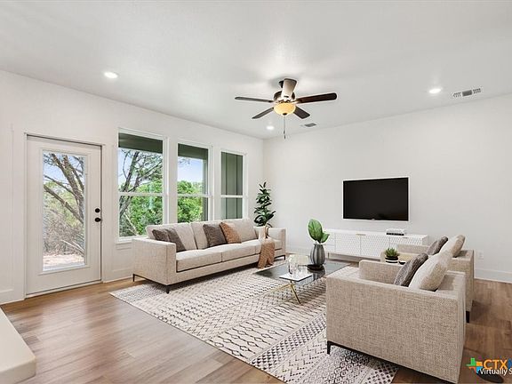 2nd image of 5116 Goliad Dr