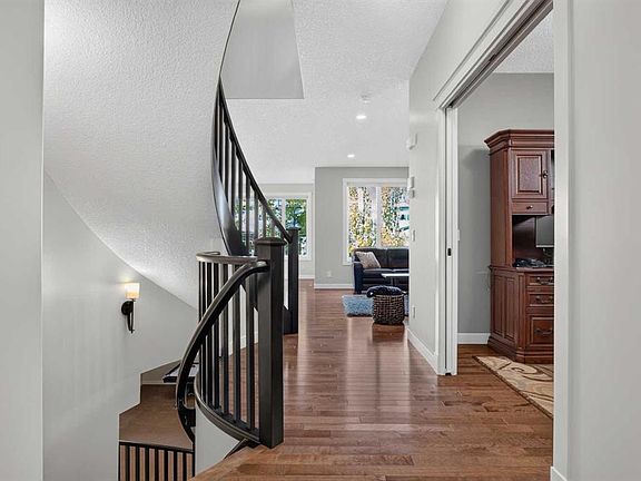3rd image of 38 Auburn Sound Cir SE