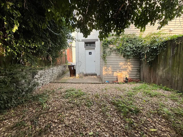 818 Main St — Photo 19