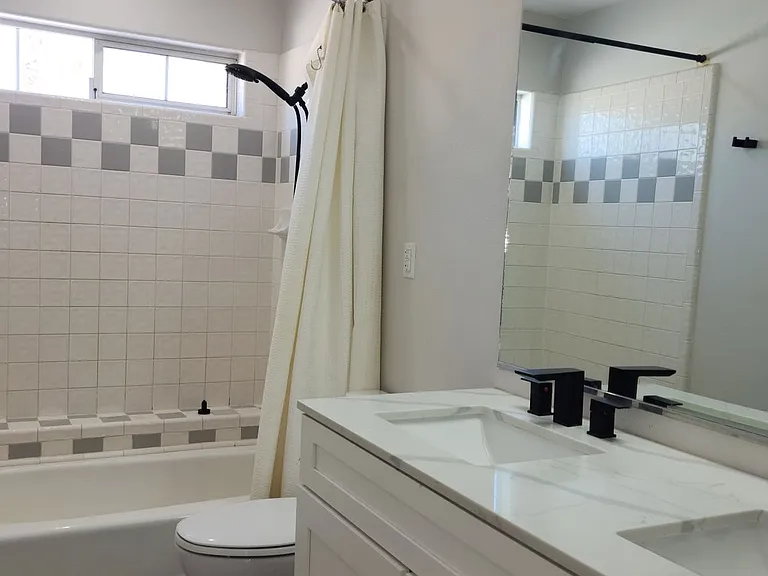 8016 Shorecrest Dr — Photo 19