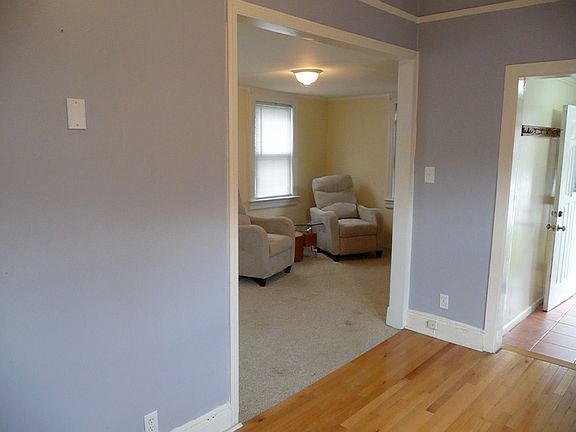 3rd image of 1106 Allerton Ave