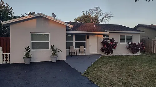 22682 SW 65th Ter Photo 1