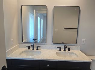 230 Limehouse Rd #230, Cranberry Township, PA 16066
