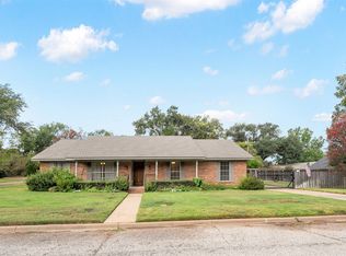 925 Bradley Dr, Athens, TX 75751