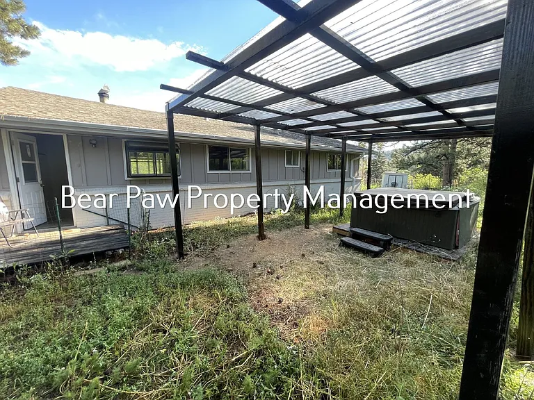 26132 Center Dr — Photo 13