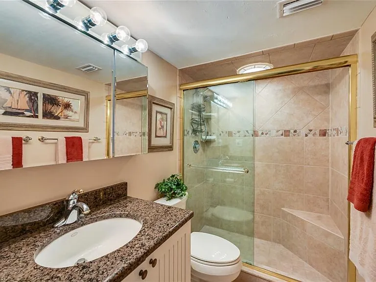 25850 Hickory Blvd #301 — Photo 15