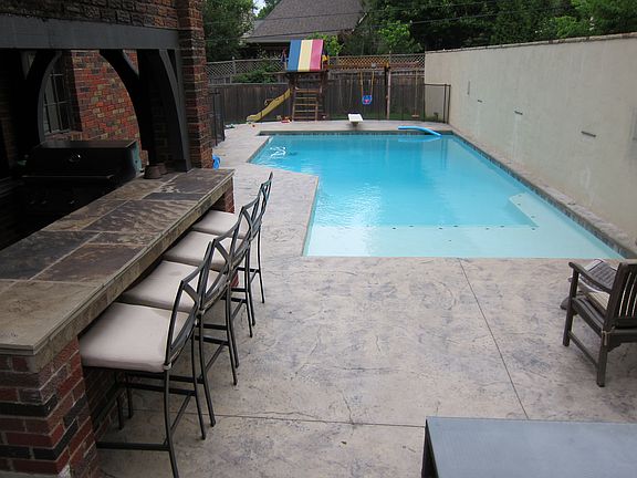 Pool, Kitchen added in 2009