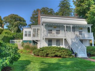 17 Bank St, Mystic, CT 06355