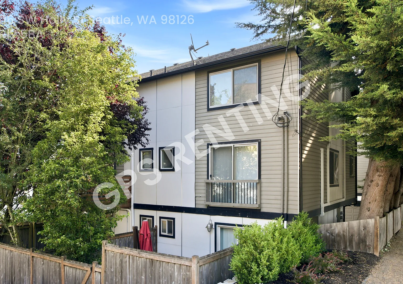 Beautiful 3 Bed, 2.5 Bath Home! — Photo 1
