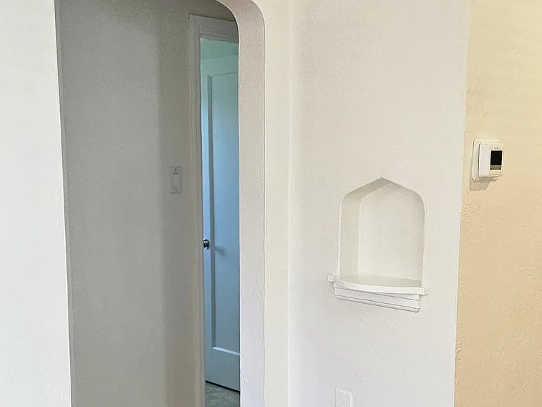 2415 Olive St — Photo 23