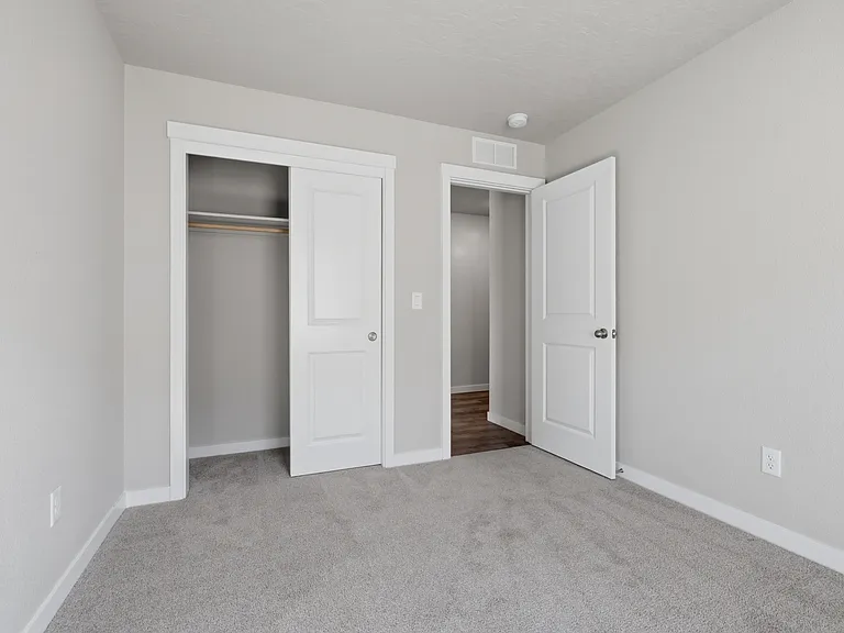 3391 S Rosa Parks Way — Photo 4