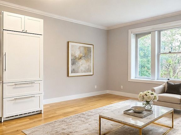 4th image of 252 W 76th St APT 5