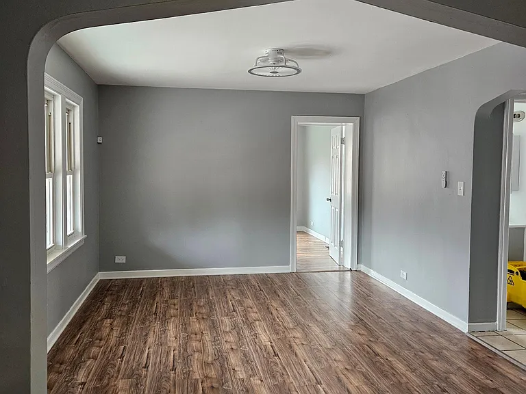 11842 S Princeton Ave — Photo 3