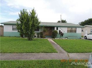 5910 NW 14th Ct, Sunrise, FL 33313