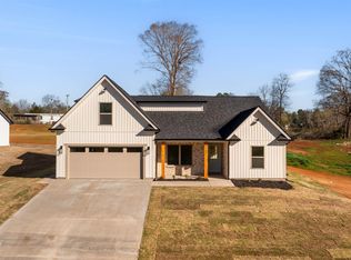 1740 Fish Camp Rd, Chesnee, SC 29323