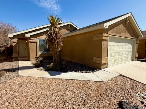 7451 Redpoll Rd NW, Albuquerque, NM 87114