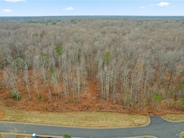 9294 Meritage Ln, New Kent, VA 23124