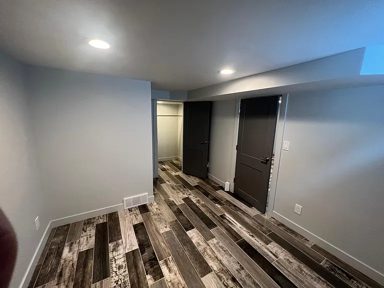1548 E Roosevelt Ave — Photo 13
