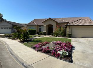 2740 W Clinton Ct, Visalia, CA 93291