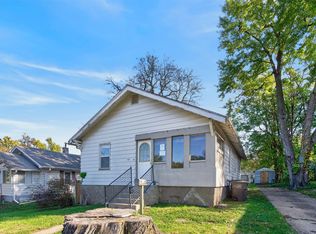 1617 33rd St, Des Moines, IA 50311