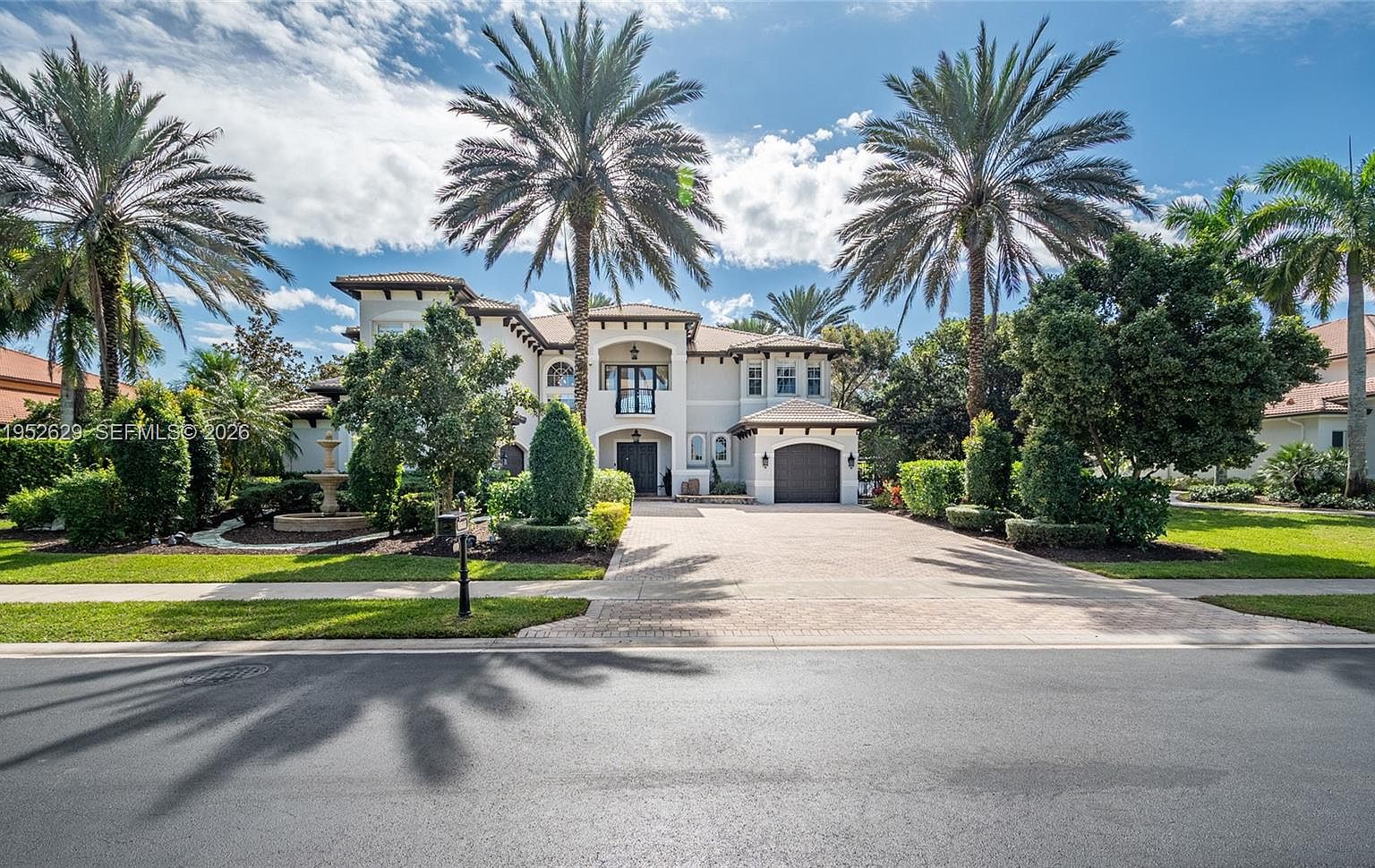 だむ 11356 Canyon Maple Blvd, Davie, FL 33330 | Zillow