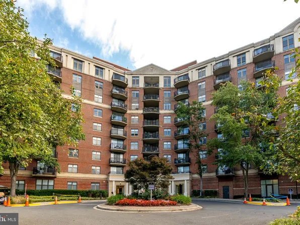 3401 38th St NW APT 316, Washington, DC 20016