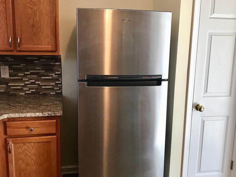 2nd image of 709 Highcrest Dr