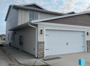 9624 W Tunis Dr, Sioux Falls, SD 57106