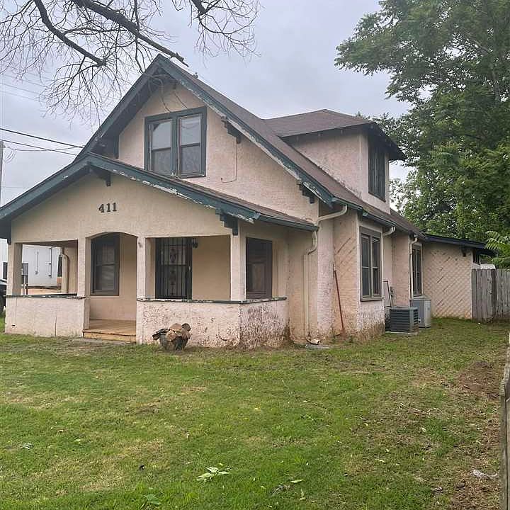 1st image of 411 Cherokee St