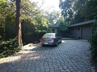 52 Malia Ter, Newton, MA 02467