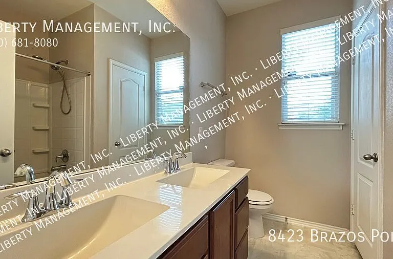8423 Brazos Point — Photo 17