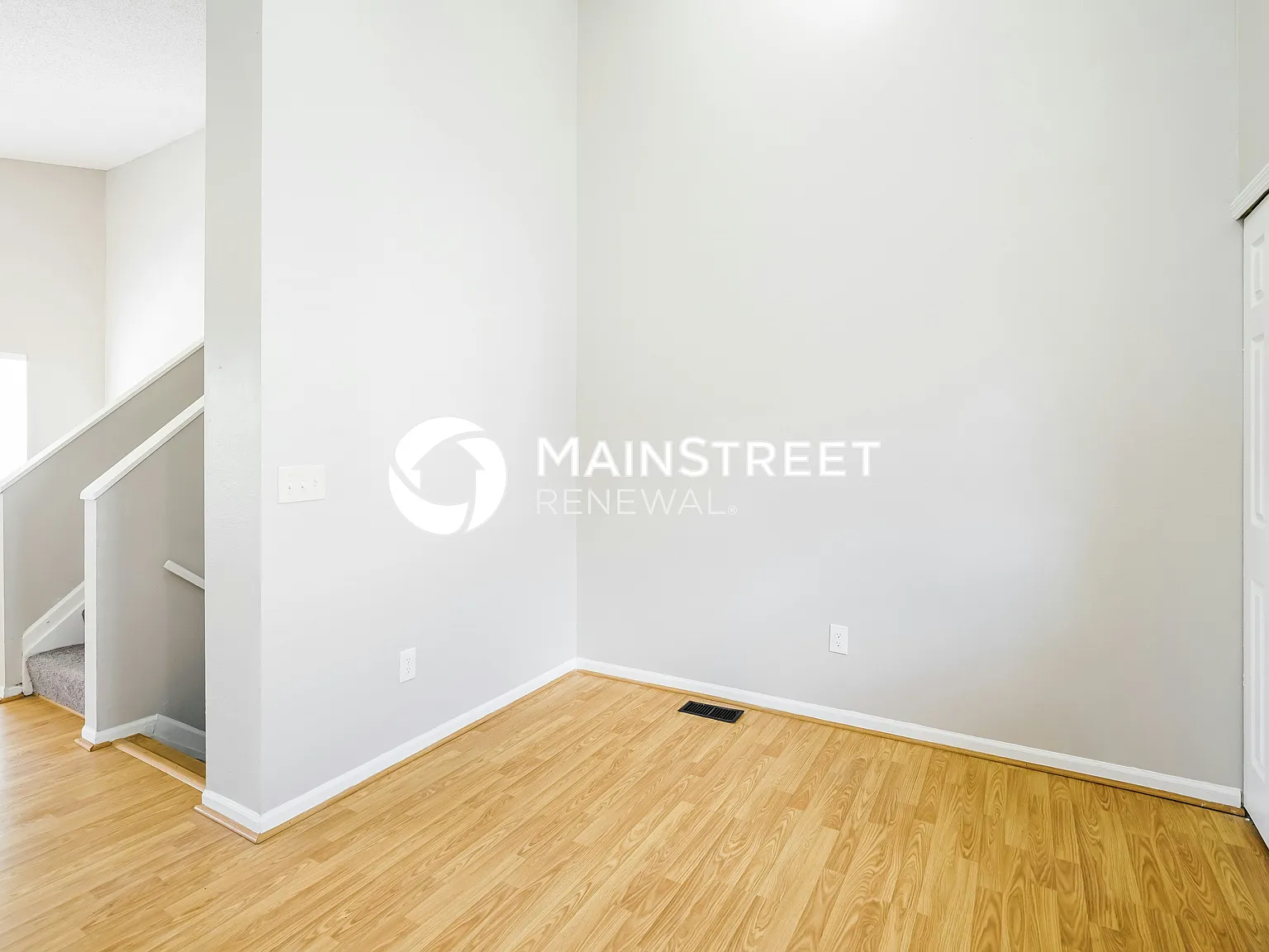 1623 Butterfly Ct — Photo 3