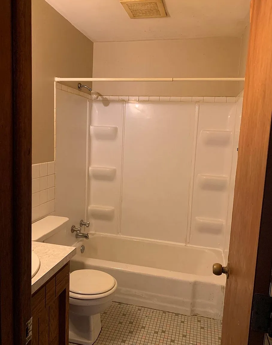 2 bed, 700 sqft, $1,175 — Photo 3
