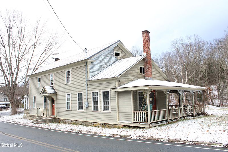 2nd image of 9 Dunham Hollow Road