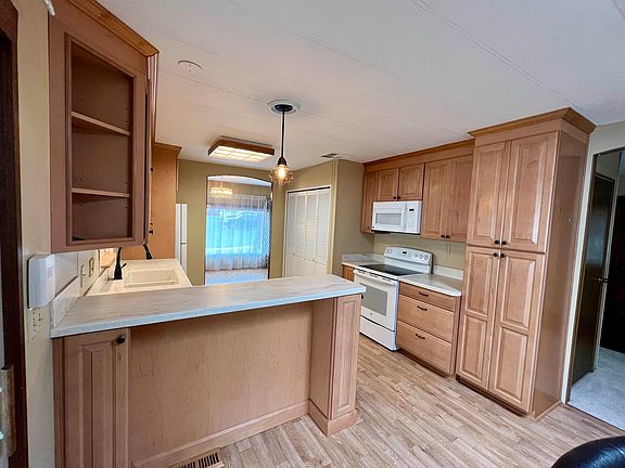 5th image of 2311 W 16th Ave Lot 140