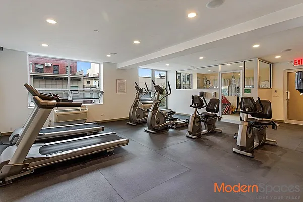 Sold by Modern Spaces | media 5