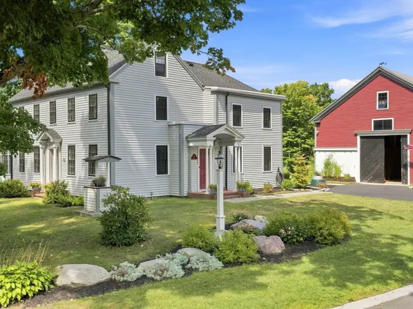 15 Coleman Rd, Byfield, MA 01922