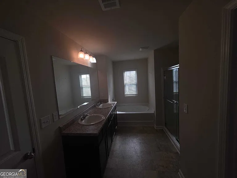 3877 Makeover Ct — Photo 8