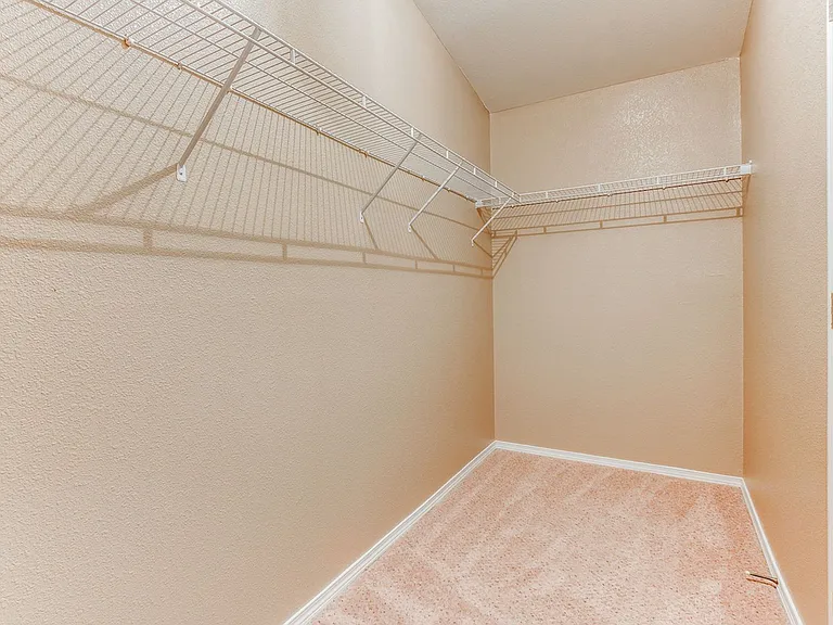 3289 Emerald Point Dr — Photo 25
